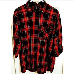 Women's Plaid Button Up Top by Divided H & M Size Small EUC